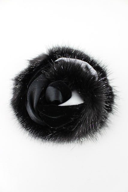 アッカ [ acca ] ミンクファー バレッタ 黒 ブラック シルバー フラワー 花 バラ 薔薇 コサージュ